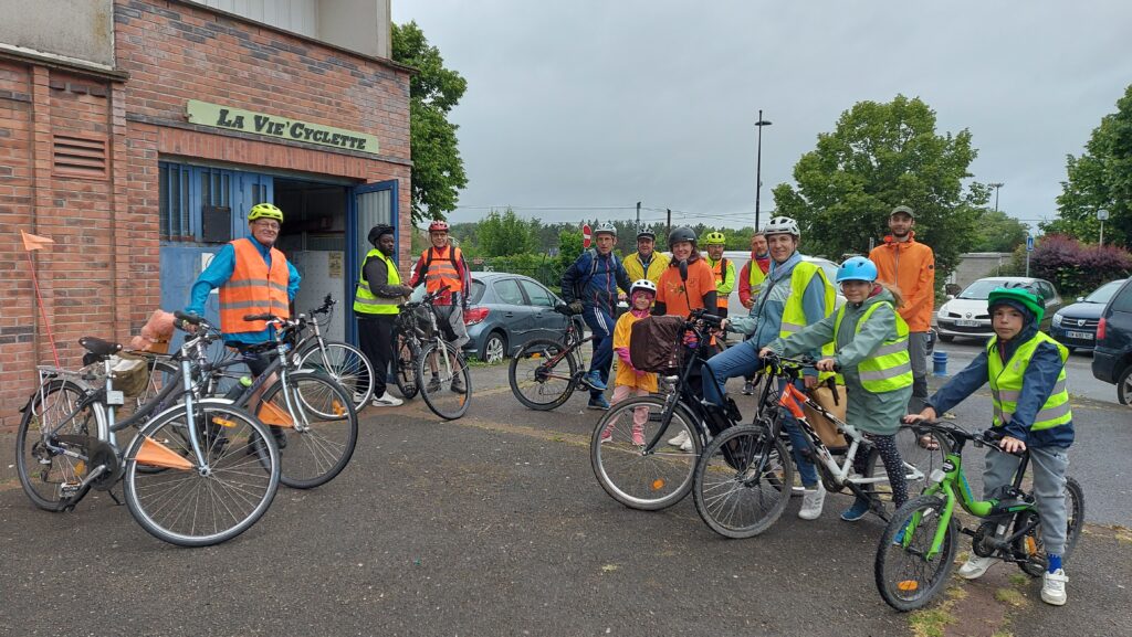 Cyclistes au départ de La Verrière